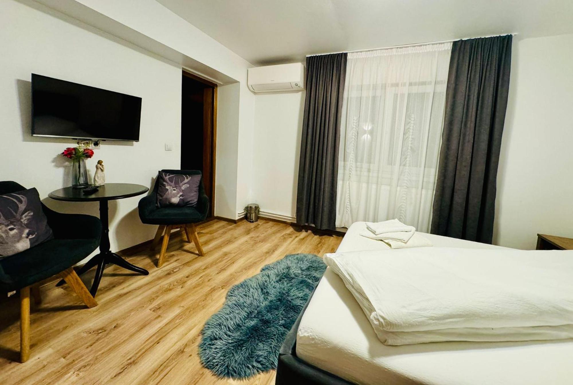 Cazare Colibita Casa Lipan Ngoại thất bức ảnh