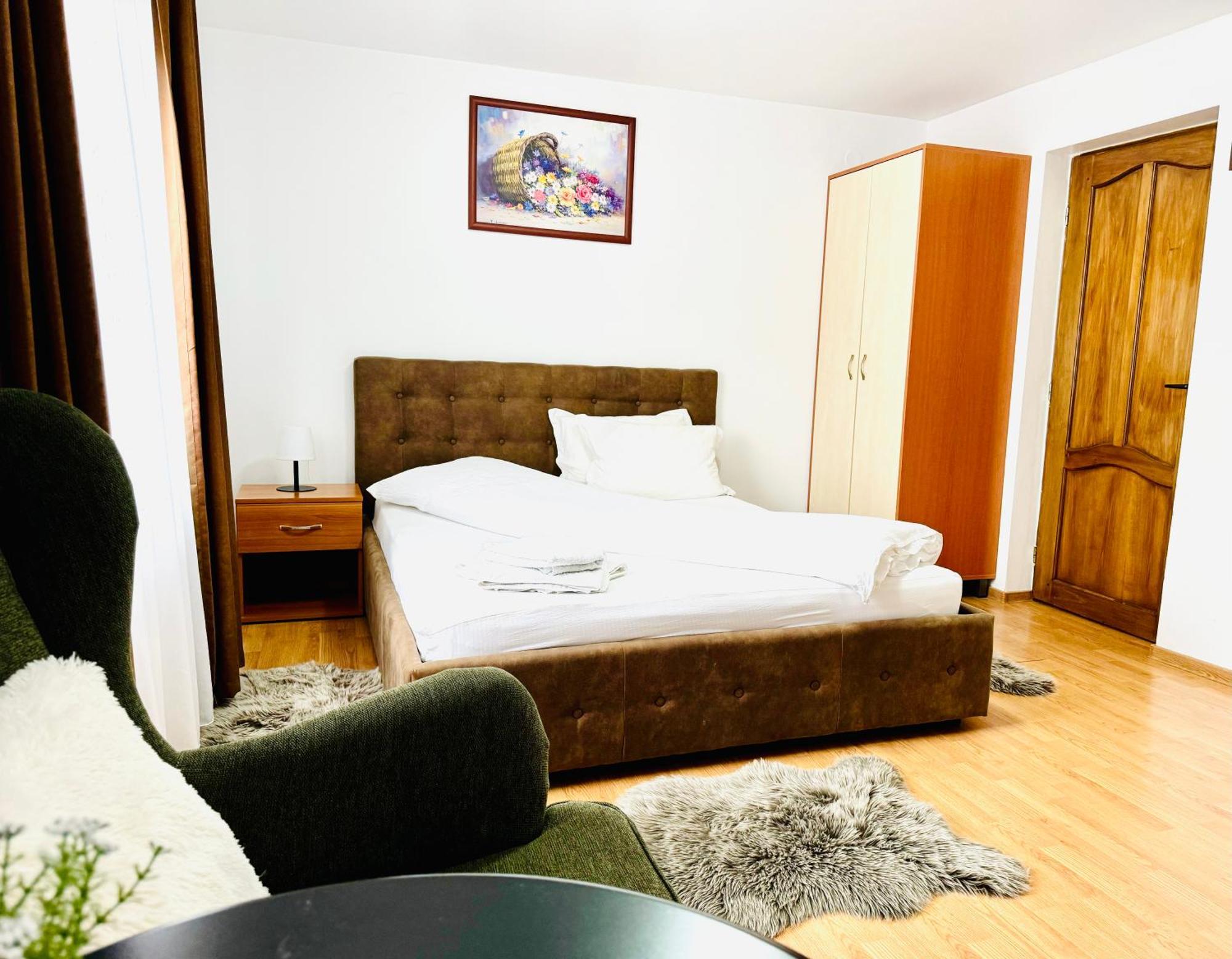 Cazare Colibita Casa Lipan Ngoại thất bức ảnh