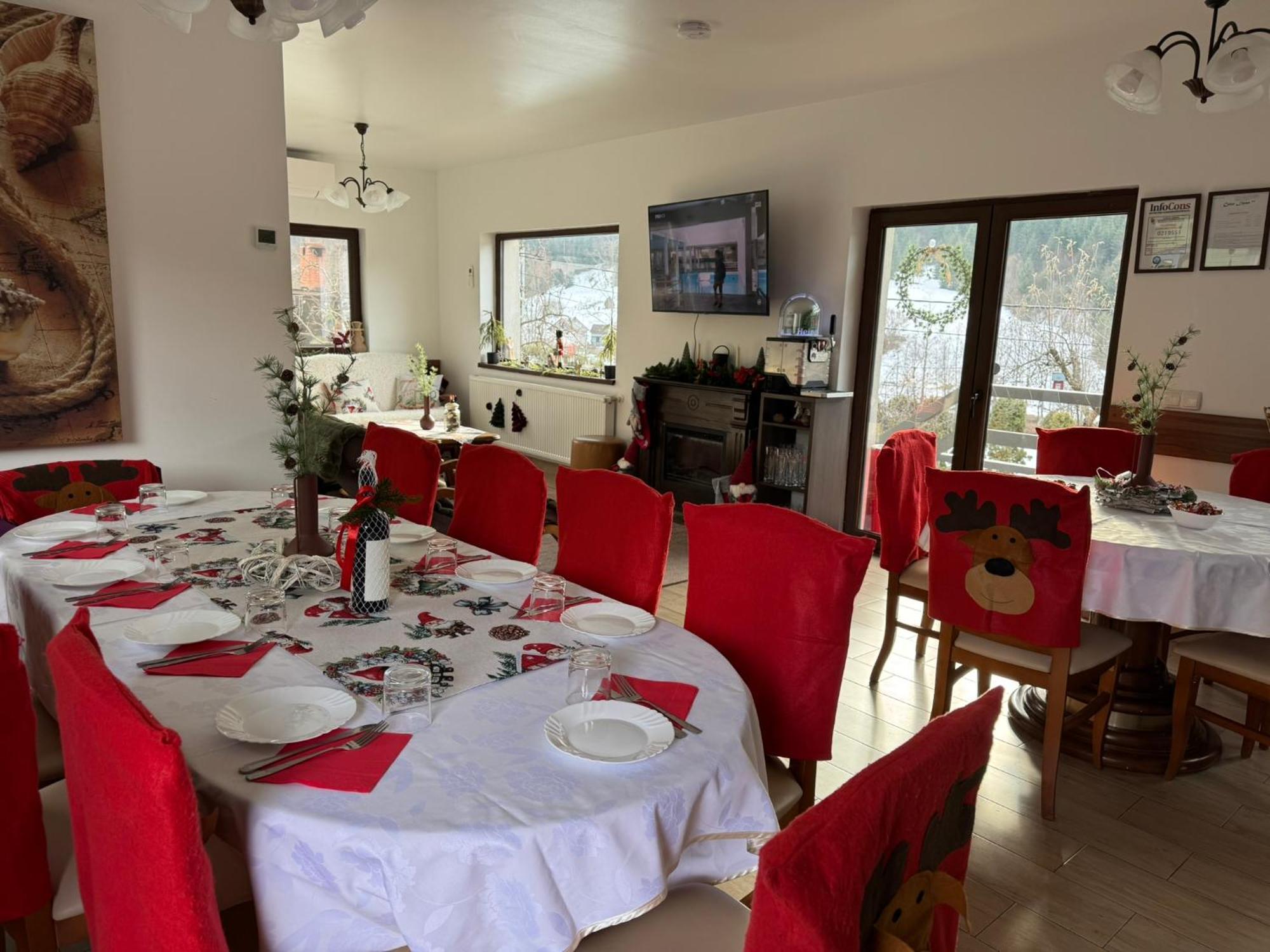 Cazare Colibita Casa Lipan Ngoại thất bức ảnh